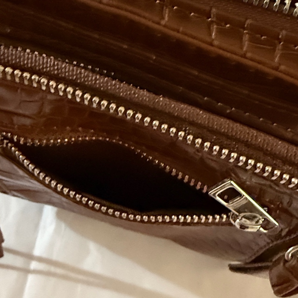 Urban Outfitters Brown Croc-Embossed Crossbody Bag - Picture 11 of 13